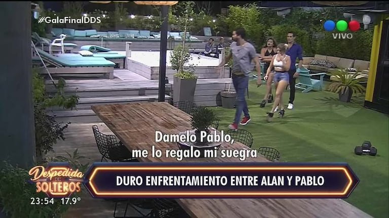 La pelea de Pablo y Alan en Despedida de solteros... ¡que terminó con escupitajos entre Karen y Angie!