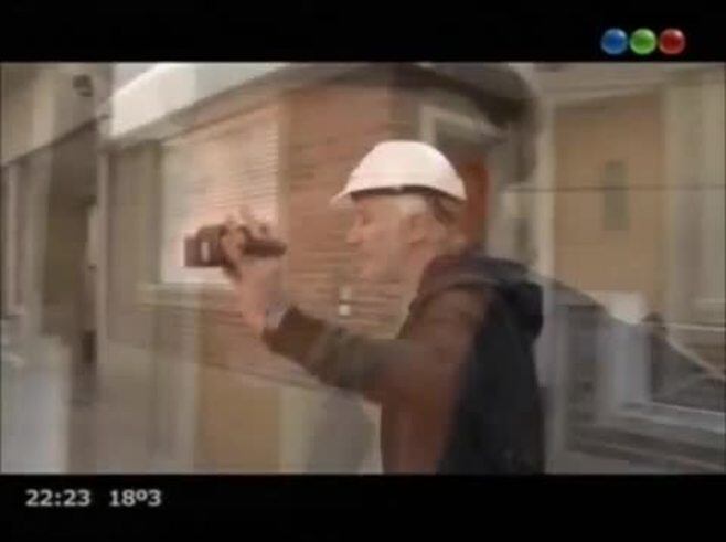 El video de la catártica demolición de Andy Kusnetzoff en Extreme Makeover
