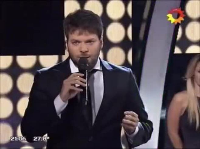 Guido Kaczka abrió Los 8 escalones recordando a Gerardo Sofovich