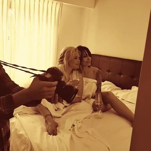 El blooper hot de Nazarena Vélez mientras filmaba con Daniela Cardone
