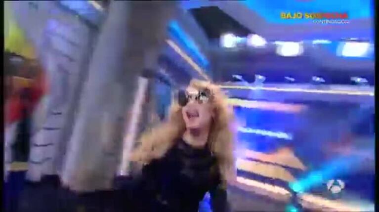 Paulina Rubio, súper eufórica en una entrevista: ¿estaba borracha?