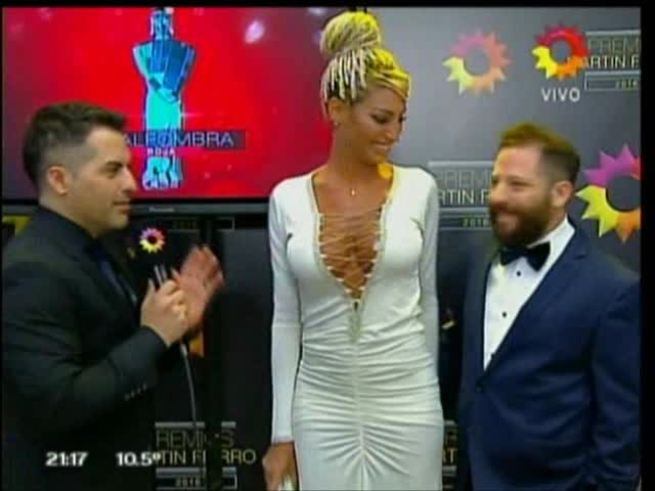 Vicky Xipolitakis, a los mimos con Ottavis