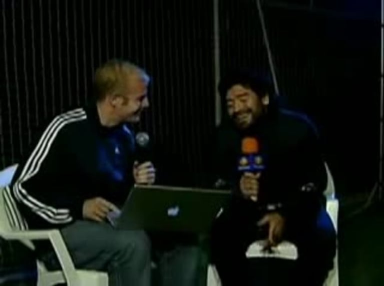 Diego Maradona, fanático de El Chavo del 8: su imperdible reacción el día que le anunciaron su falsa muerte