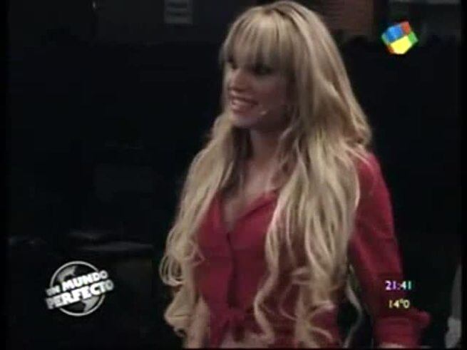 Andrea Estevez abandonó Un Mundo Perfecto