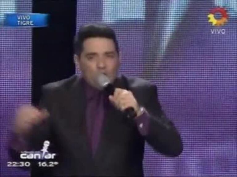 El ex jugador de Racing, Walter Fernández, participó de Soñando por cantar