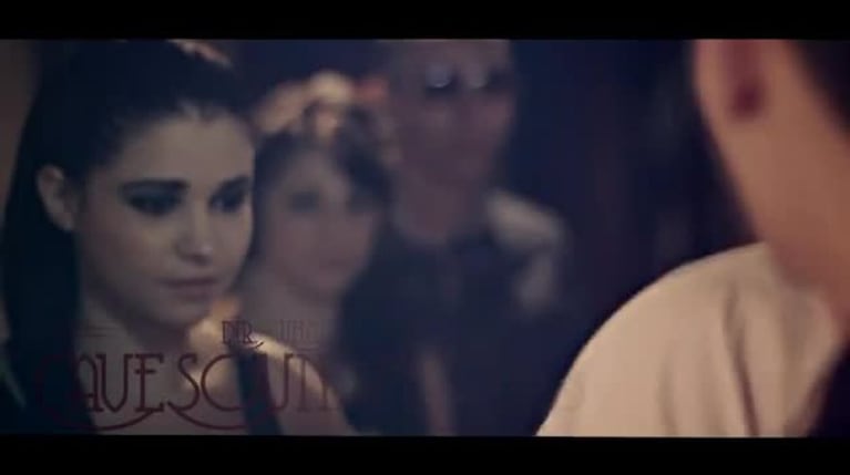Una ex Gran Hermano hizo de sexy colegiala en un videoclip