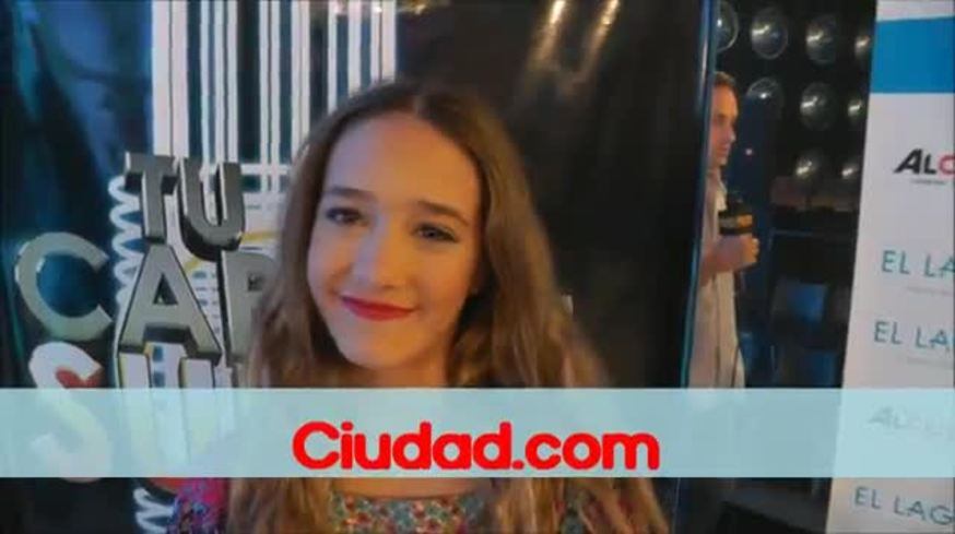 Angela Torres, reflexiva: "Creo que le dedico demasiado tiempo a la carrera artística y nada al colegio, que hago por internet"