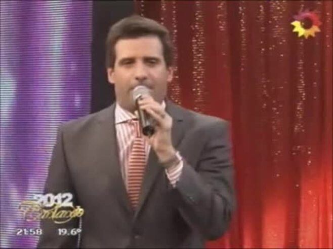 Durísimo cruce entre Camilo García y Oscar Mediavilla en Cantando 2012
