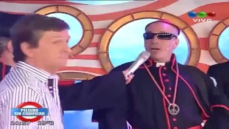 La pegadiza Cumbia Papal de Sin Codificar que es furor en YouTube