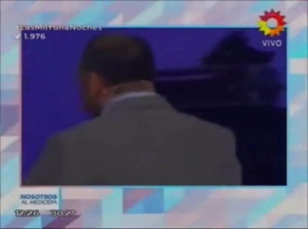 El galán de Las mil y una noches canta en la TV turca