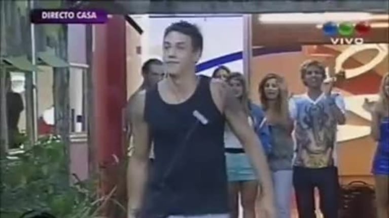 GH 2012: Daniela increpó a Ezequiel, tras su salida de la casa