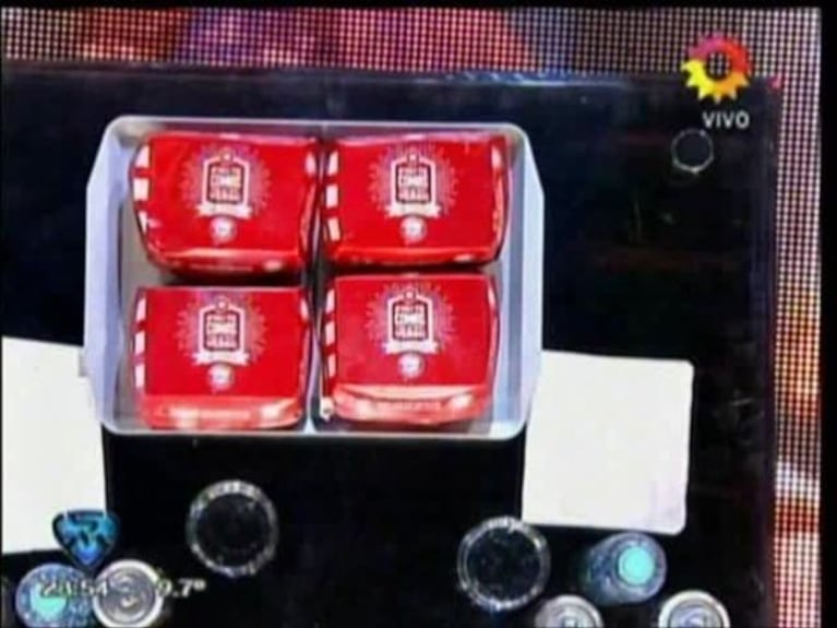 Marcelo Tinelli desafió a Evander Holyfield con una hamburguesa en ShowMatch
