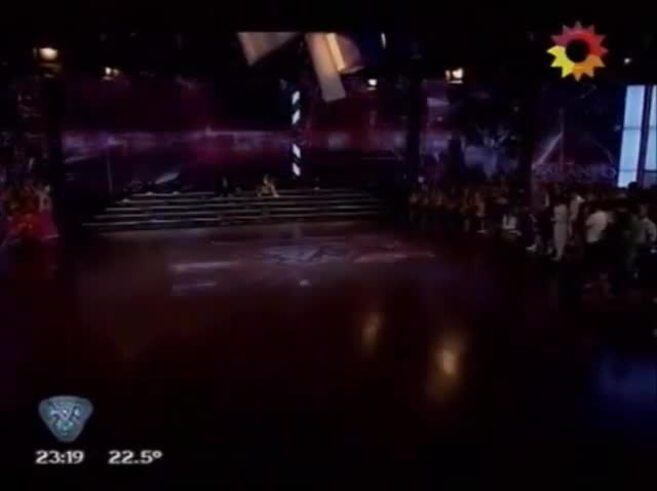 El espectacular K-Pop de Laurita Fernández y Fede Bal en ShowMatch
