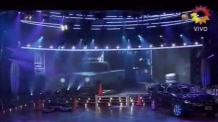 El strip dance de Adabel Guerrero: final hot y accidentado