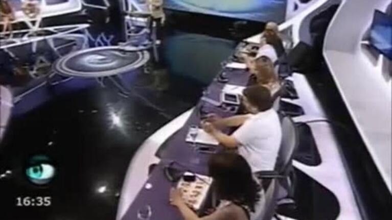 Gran Hermano 2012: furiosa, la mamá de Victoria discutió al aire con una panelista