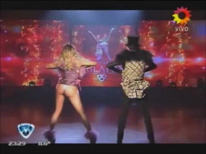 Aníbal Pachano y una noche para el olvido en el femme style de ShowMatch