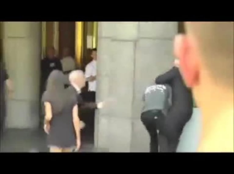 El video de la pelea entre Anthony Kiedis y un guardaespaldas de los Rolling Stones
