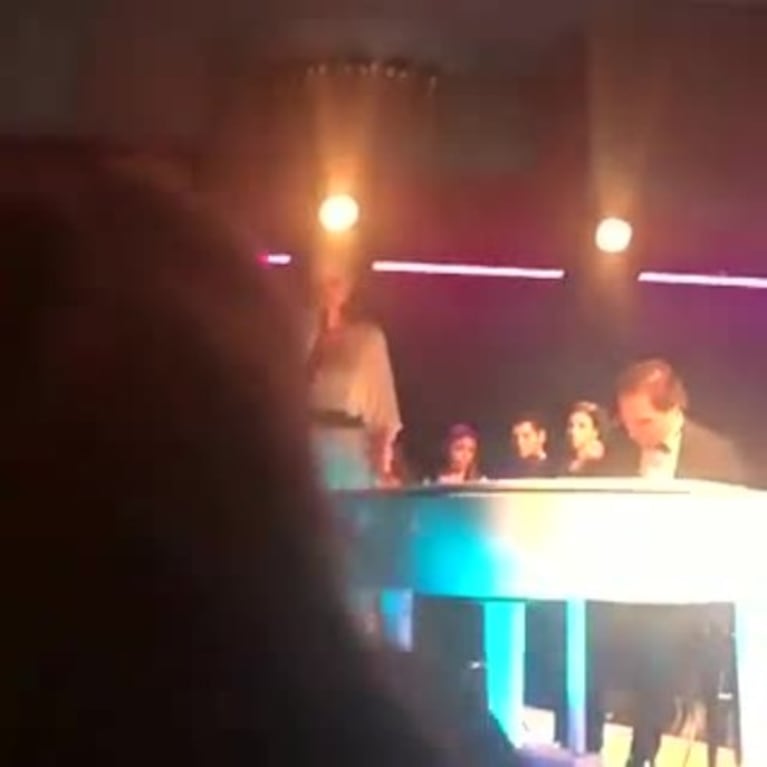 ¡Puro talento! Al igual que Onur, Sherezade también la rompe como cantante