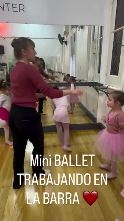Pampita mostró cómo se luce Anita García Mortián en sus clases de ballet