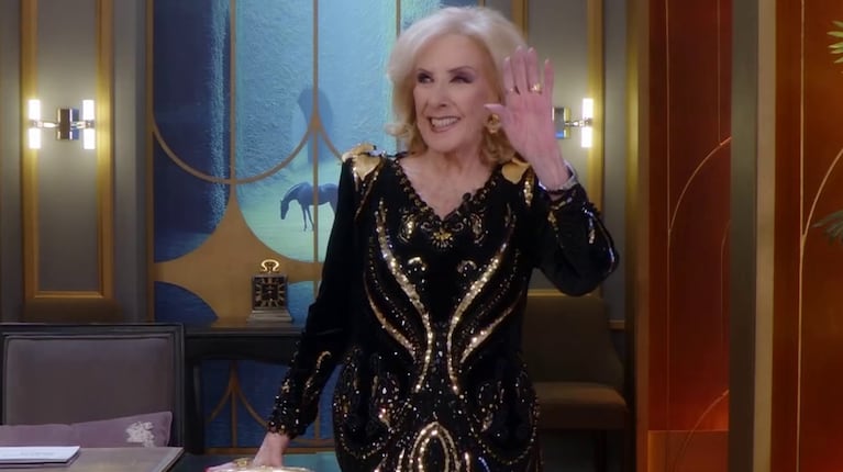 Mirtha Legrand se robó todas las miradas con su impactante look en La Noche de Mirtha: “Miren qué figurita”