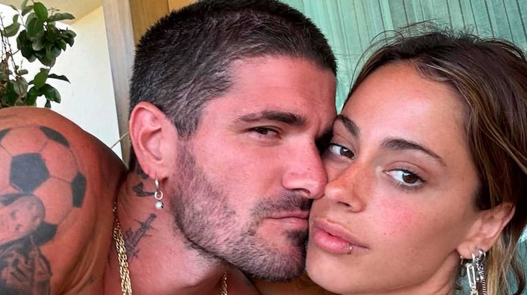 El romántico saludo de Rodrigo De Paul a Tini Stoessel con fotos íntimas por su cumpleaños