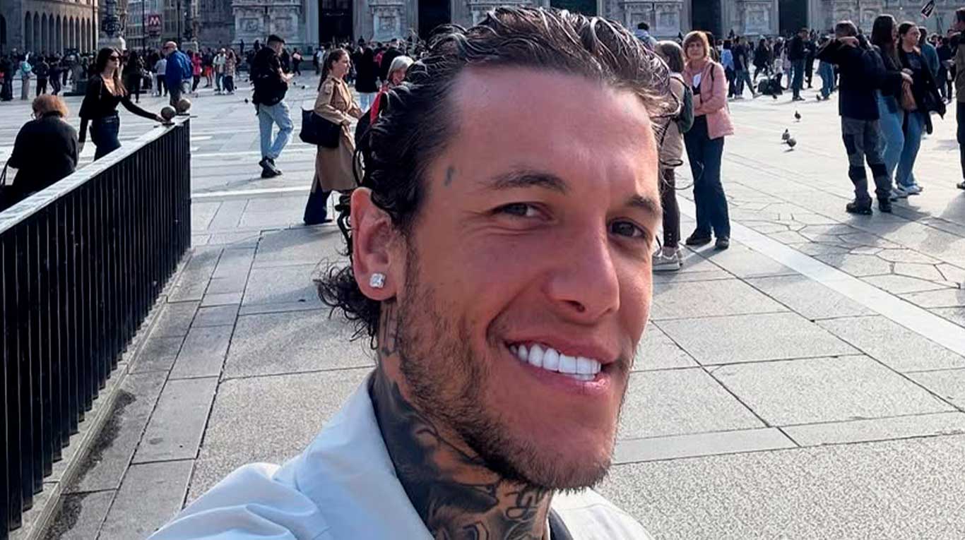 sí luce Alex Caniggia después de someterse a una transformación total