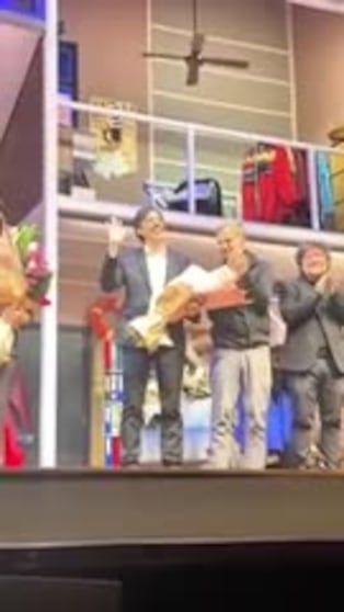 Adrián Suar presentó Sottovoce para la prensa con Carla Peterson, Fernán Mirás y Lorena Vega: el video