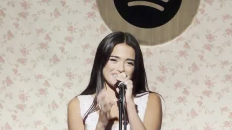 Maia Reficco cantó por primera vez en Argentina y presentó su EP “de visita”