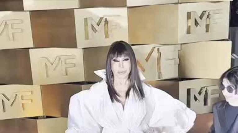 Así fue el espectacular show de Moria Casán en la alfombra roja del Martín Fierro 2026 con su nieto Dante