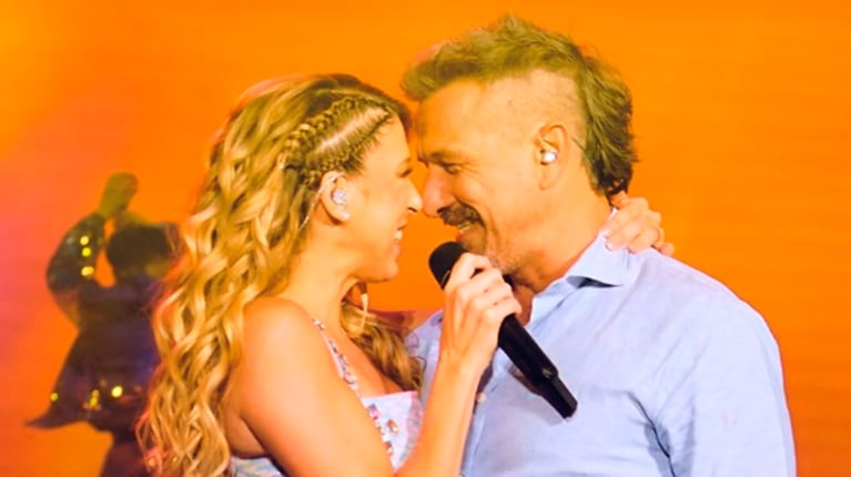 En video, el inolvidable gesto de amor de Federico Amador para Florencia Bertotti en pleno show