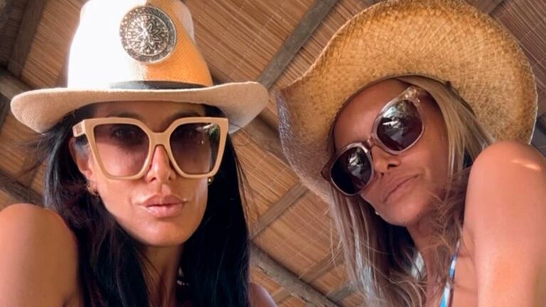 Silvina y Vanina Escudero posaron juntas en microbikini en las playas de Punta del Este: las fotos