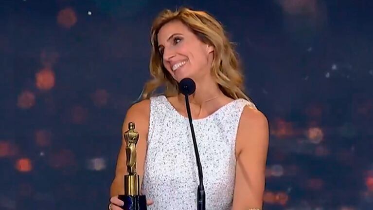 Por qué Luciana Geuna recibió su premio Martín Fierro descalza
