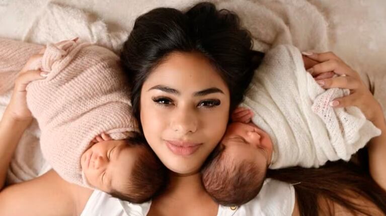 Daniela Celis mostró cómo entretiene a sus hijas los días de lluvia: “Tip para día feo”
