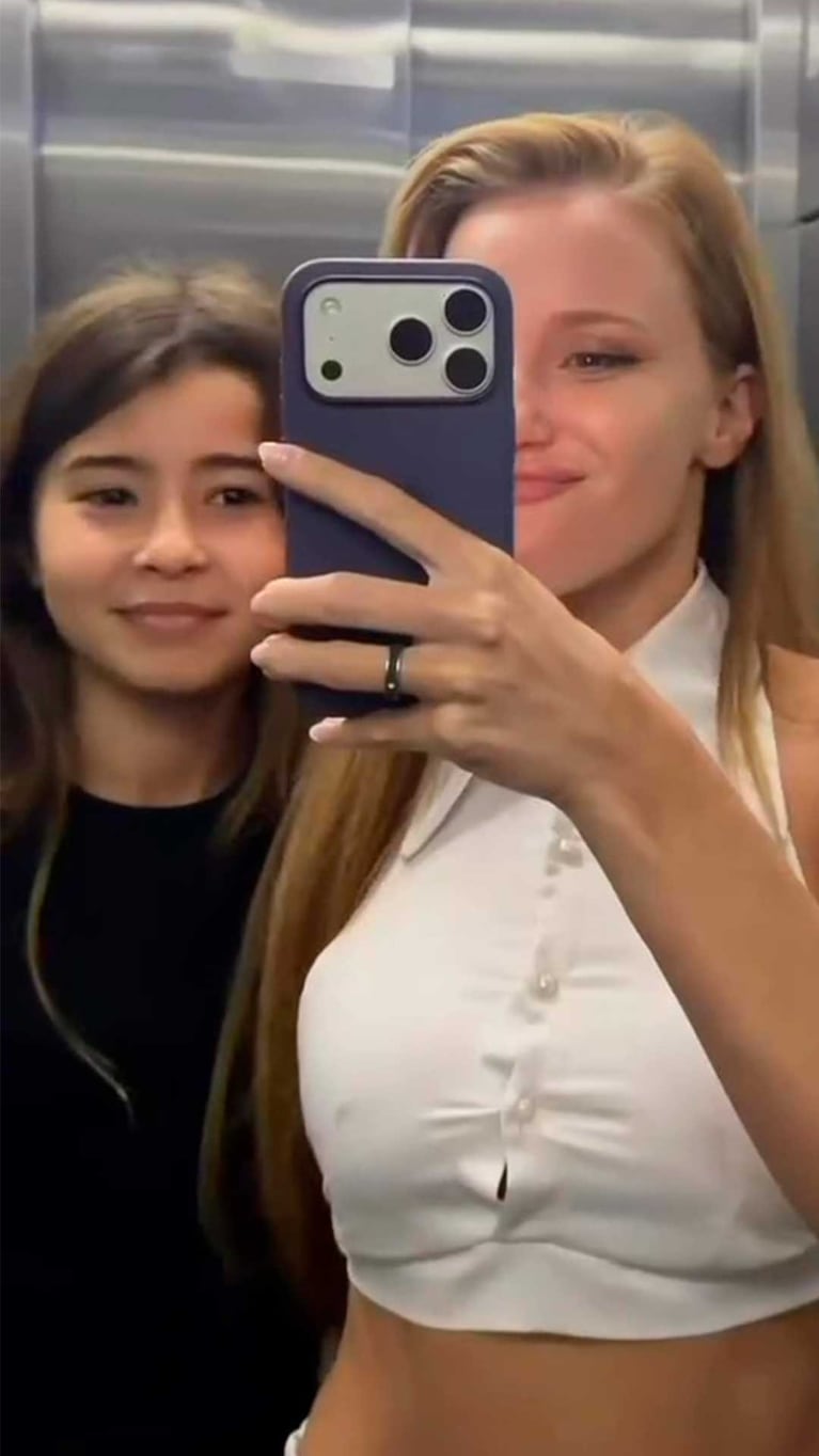 A días de la boda, la hija de Cabré acompañó a Rocío Pardo a probarse el vestido de novia