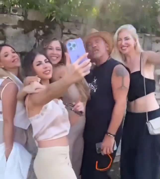 Evangelina Anderson vivió un incómodo momento con Eros Ramazzotti en Milán
