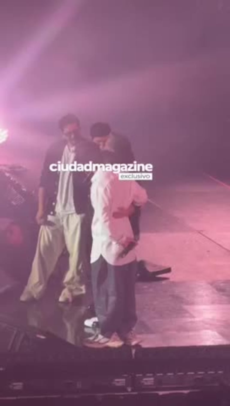 Ricardo Montaner en Buenos Aires: sus hijos y Camilo lo sorprendieron en medio de su gira El Último Regreso