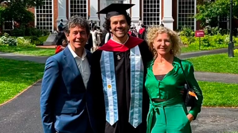 El hijo de Ariel Rodríguez Palacios se recibió en Harvard: el video en familia