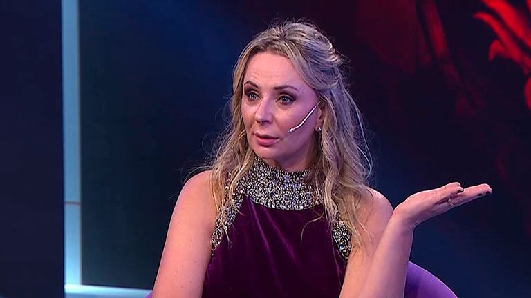 Evelyn Von Brocke reveló que le mandan fotos íntimas por las redes sociales
