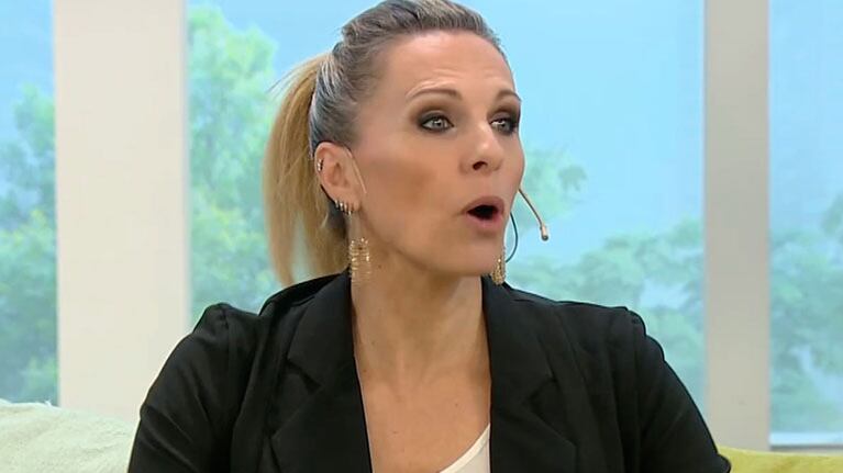 Denise Dumas no sabía que tenía el micrófono abierto y se despachó sin filtro