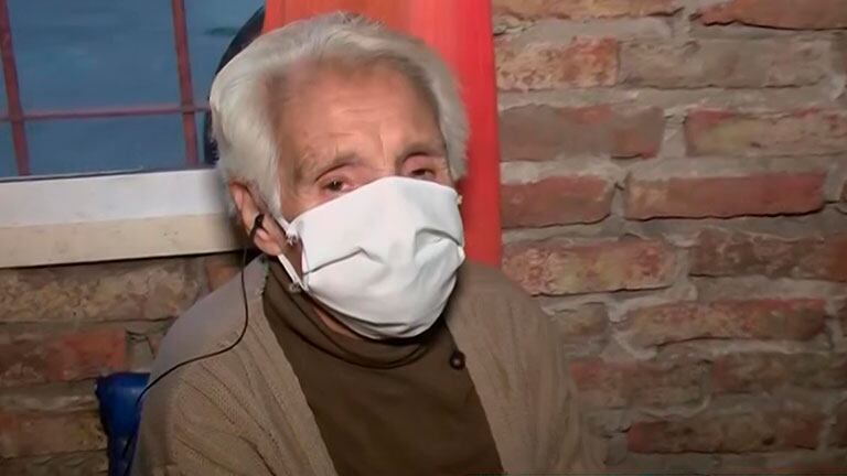 La conmovedora historia de una anciana que depende de un merendero para sobrevivir