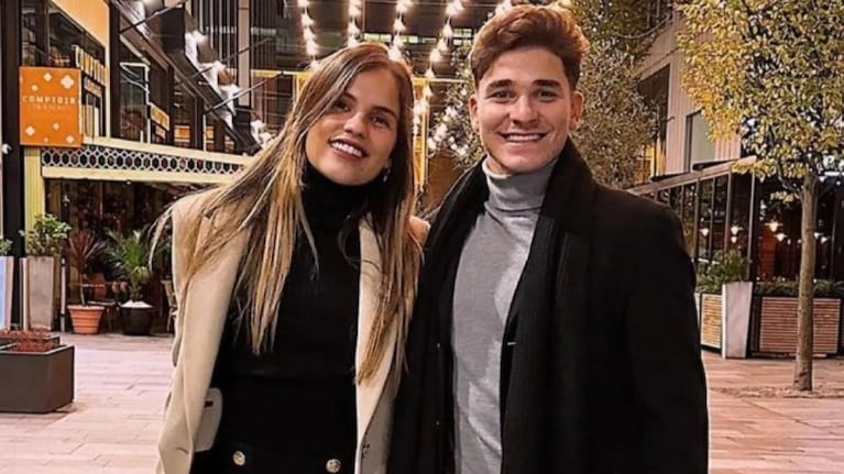 La novia de Julián Álvarez fue criticada por una actitud con unos chicos que querían una foto con el futbolista