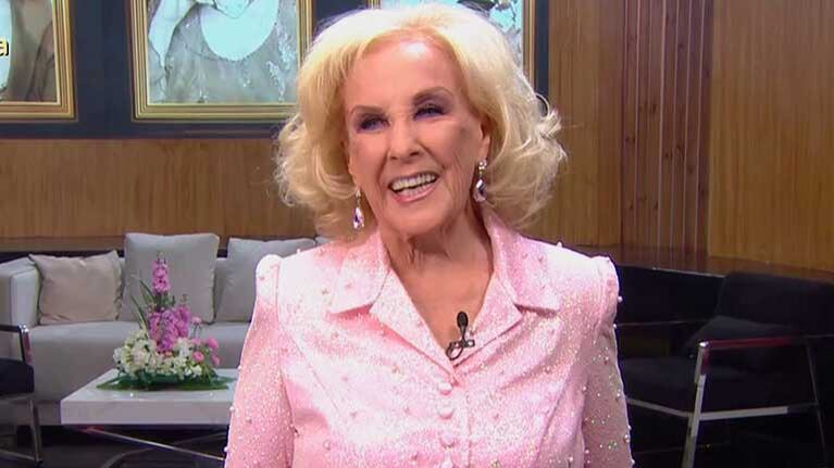 Así fue el esperado regreso de Mirtha Legrand a la TV: "Tanto me pedían que vuelva, acá estoy"