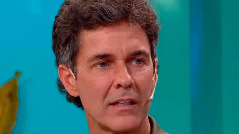 Mariano Martínez fue descubierto a puro chape en un boliche con una joven: el video 