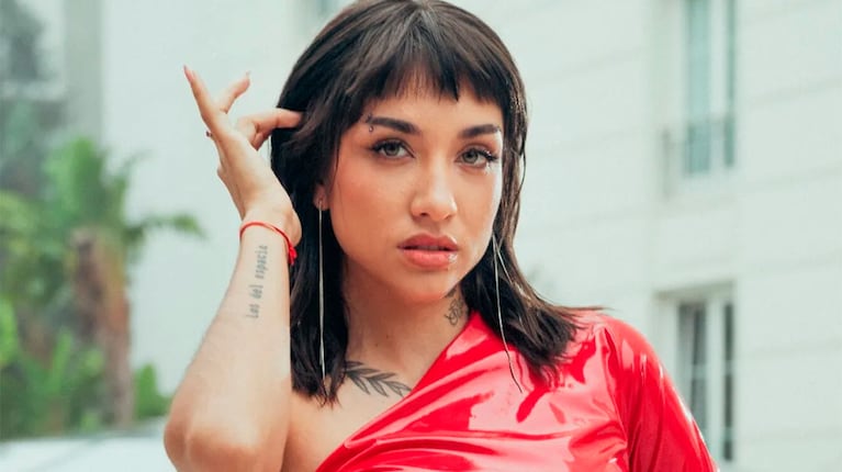María Becerra revolucionó con su rutina fitness y un catsuit tono hueso, la prenda estrella que es tendencia 