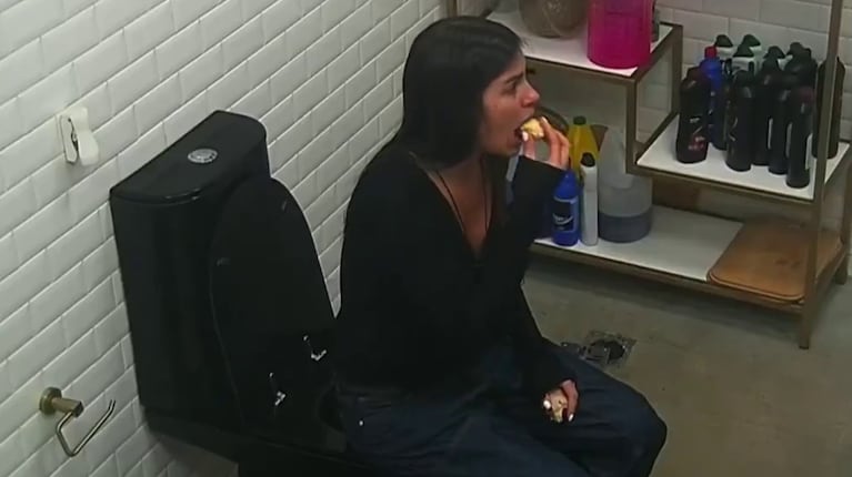 Gran Hermano: el video de Luana Fernández comiendo en el baño que generó preocupación