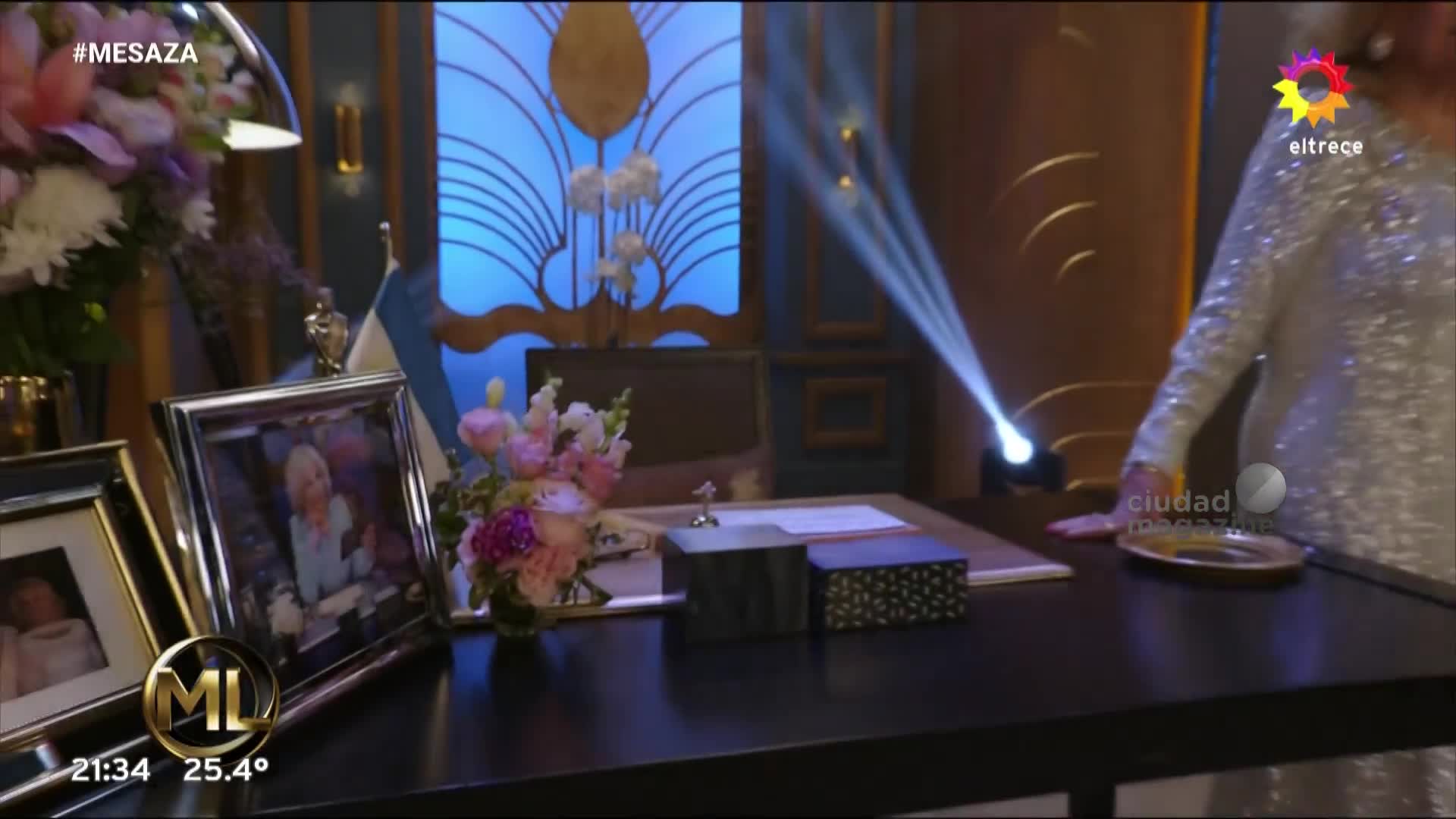 El flamante look de Mirtha Legrand para su mesaza del sábado 3 de mayo