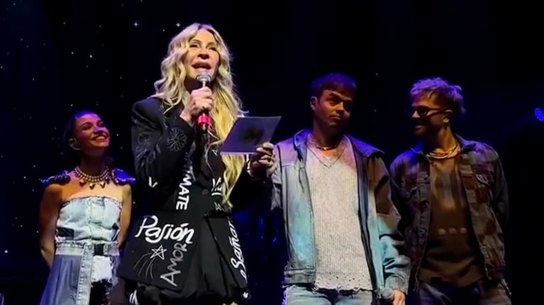 El emotivo regreso de Cris Morena en el show de Erreway: “Romina está con Mila”