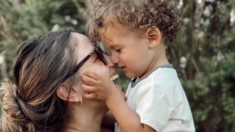Barbie Vélez intentó hacer un video y su hijo se robó toda la escena: “Sin querer, grabé el video más lindo”
