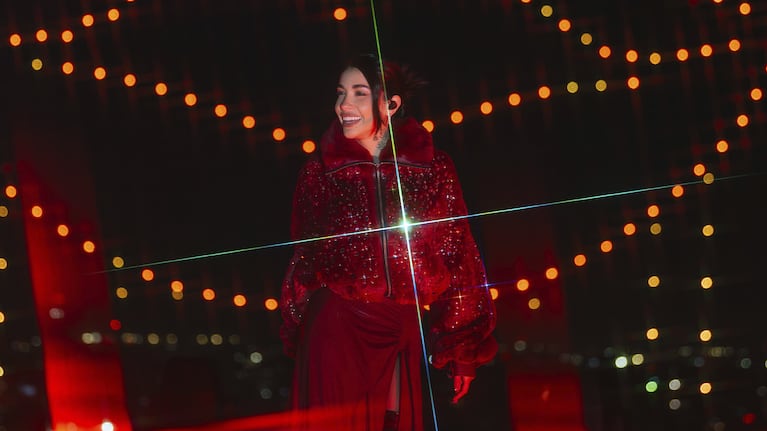 María Becerra vuelve al Monumental con el primer show 360° en la historia del estadio