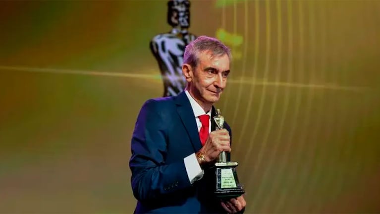 Emocionante discurso de Nelson Castro al recibir el Oro en el Martín Fierro de Radio por la AM: “Me conmueve”